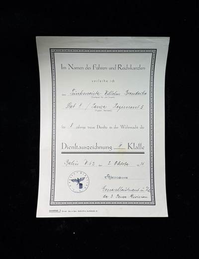 戎马世界章牌大赏第115期 德三国防军八年服役奖章证书，装甲兵中将，国防军第3装甲师首任师长恩斯特·费斯曼亲笔签发