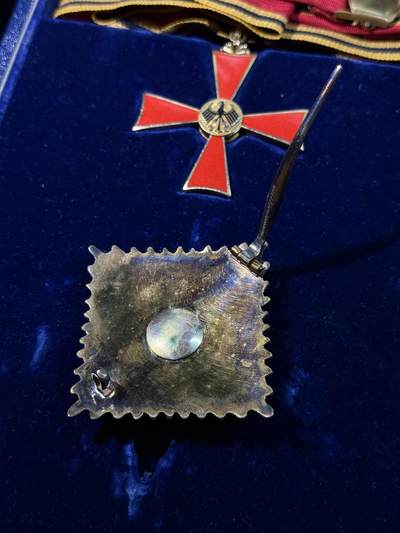 戎马世界章牌大赏第115期 德国联邦功绩十字勋章，大军官级，星芒章银制