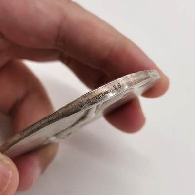 博洋堂“生趣盎然”4月精品专场暨第169期（全场包邮） SAMF作品20号，1904发行，春天，Louis Dejean，尺寸：60mm，边铭：丰饶角+ ARGENT+ 火蝾螈标+限量编号，在世纪之交后，德让开始倾向于刻画裸体人物。他显然有相当长的时间无法确定这枚章的命名。在他收到协会佣金的确认书中提及此章时的名称除了“春天”，还有“信任”，或者“青春”。银章限量发行91枚。