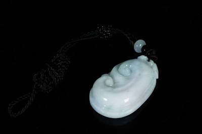 上海都达杂项专场103【全场包邮】  天然冰糯种翡翠（A货）精雕《吉祥如意》挂件73-160