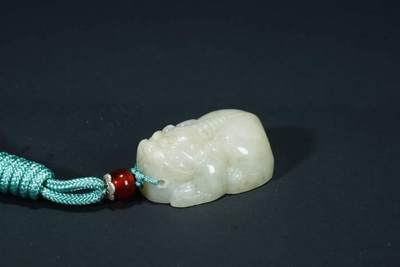 上海都达杂项专场103【全场包邮】  天然和田玉精雕《小貔貅》挂件73-140