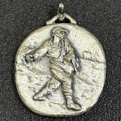 西秦中古拍卖第八十五期  日本昭和时代 山梨县美术馆纪念章 有洋银标