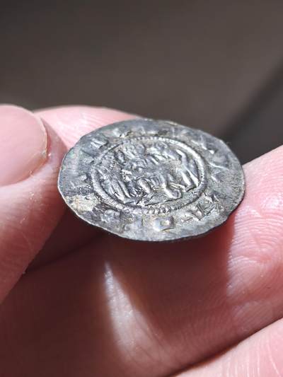 星盘世界钱币 5.2年度精品币大拍 一周年抽奖活动 中世纪 - 波西米亚公国第纳尔银币，弗拉季斯拉夫一世（Vladislaus i ）时期，图案铭文清晰，瑞士老藏家旧藏，相比波西米亚王国，公国时期的钱币存世较少，仅在中欧本地拍卖出现，并且图案丰富