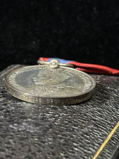 戎马世界章牌大赏第115期 英国帝国服务奖章，银制