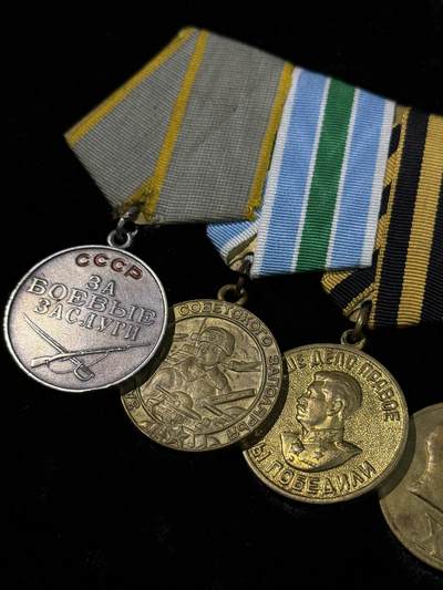 戎马世界章牌大赏第115期 苏联战功奖章、保卫北极奖章，战胜德国奖章联排，具体请看介绍