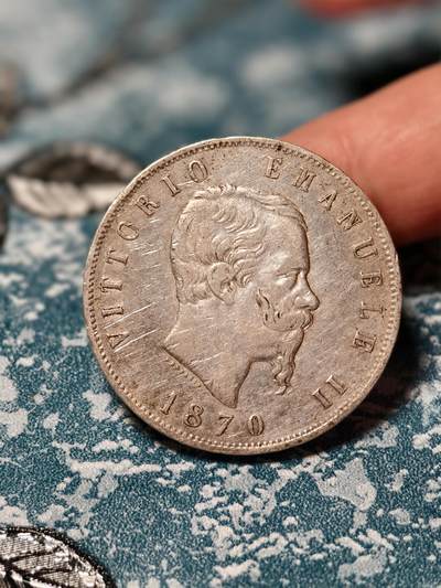 抚柳草堂-第二十八期章牌钱币  奖章勋章 满百包邮 放漏专场 1870意大利王国维克托·伊曼纽尔二世5里拉银币 重25g 老包浆带底光温润细腻 意大利统一后的银币经典品种 