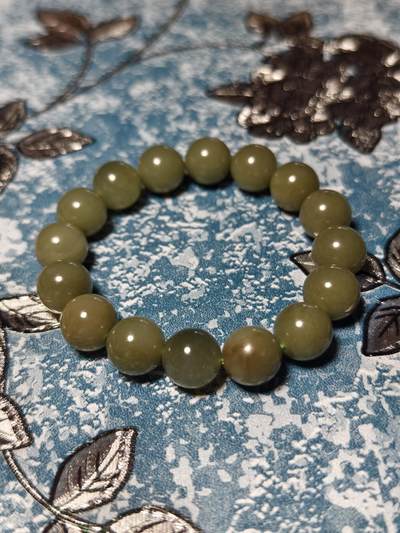 抚柳草堂-第二十八期章牌钱币  奖章勋章 满百包邮 放漏专场 和田玉青玉手串 和田粉青料质地细腻结构紧密 料子老熟具有丝绢光泽 个别转光珠子具有猫眼效应 珠径11.9mm 重42.6g 上手效果百搭 显白