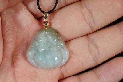 上海都达杂项专场103【全场包邮】  天然冰糯种翡翠（A货）精雕《佛公》挂件73-156