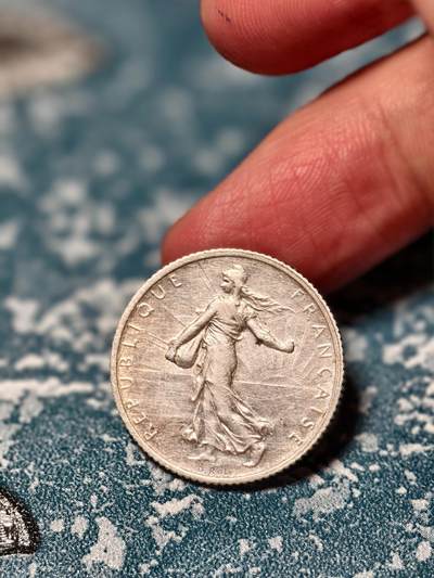 抚柳草堂-第二十八期章牌钱币  奖章勋章 满百包邮 放漏专场 1915法国1法郎播种女神银币 重5.1g 法兰西第三共和国时期经典流通银币 雕刻家名家Oscar Roty设计 