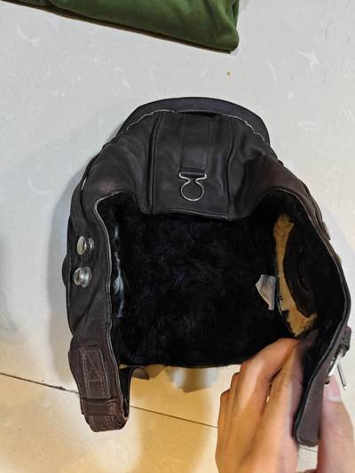 云宸嘉赏-勋臻佳藏拍卖--炮兵工程学院教授夫妻套+女军医专场 - su-M55式陆貂毛皮草飞行帽 约2号尺码  出造型必备 55空军大檐帽平替