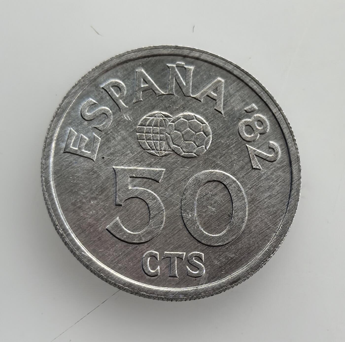 外国优质老铜币纪念币银币专场，周六晚上九点倒数截拍，满百包邮，节前出差在外，5月3日统一发货,可寄存半年，喜欢朋友微信扫描二维码可直接参拍