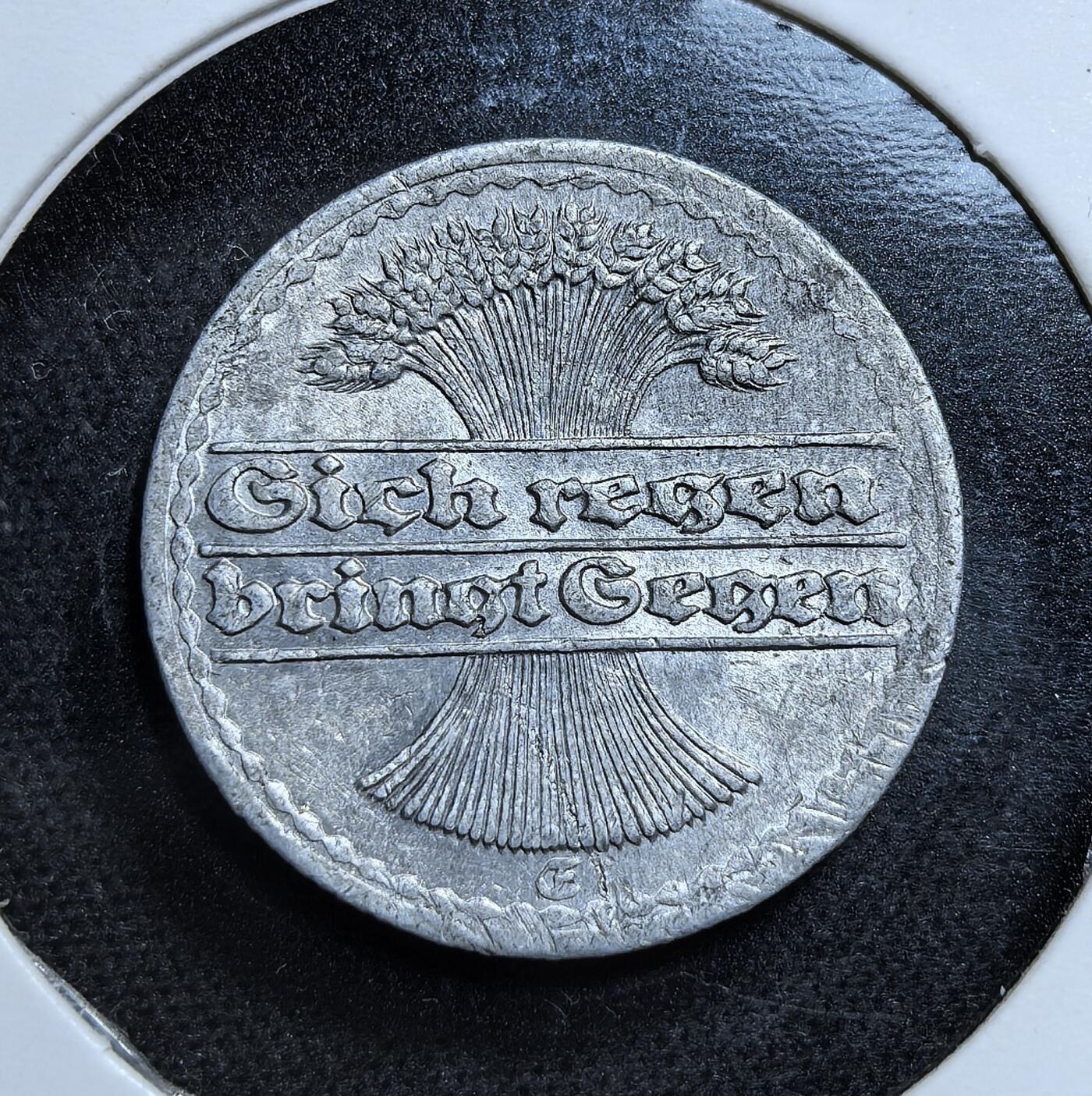 外国优质老铜币纪念币银币专场，周六晚上九点倒数截拍，满百包邮，节前出差在外，5月3日统一发货,可寄存半年，喜欢朋友微信扫描二维码可直接参拍