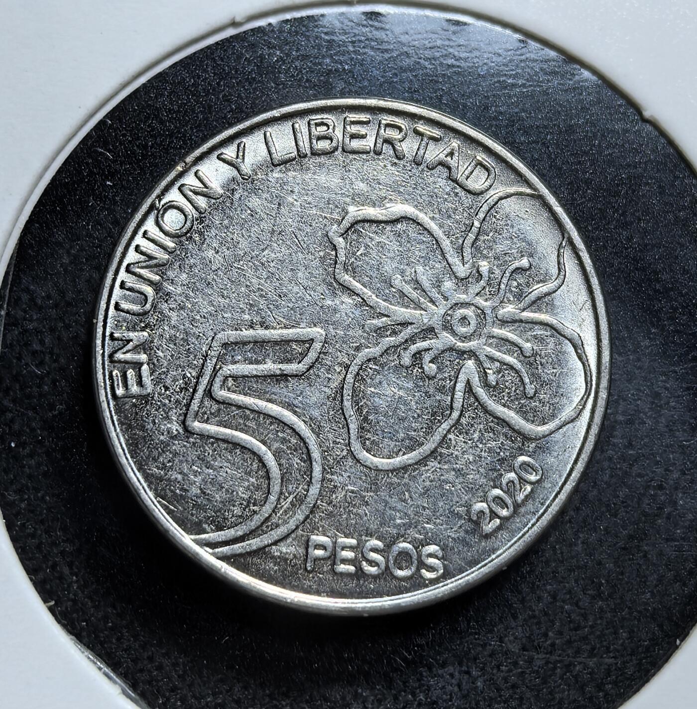 外国优质老铜币纪念币银币专场，周六晚上九点倒数截拍，满百包邮，节前出差在外，5月3日统一发货,可寄存半年，喜欢朋友微信扫描二维码可直接参拍