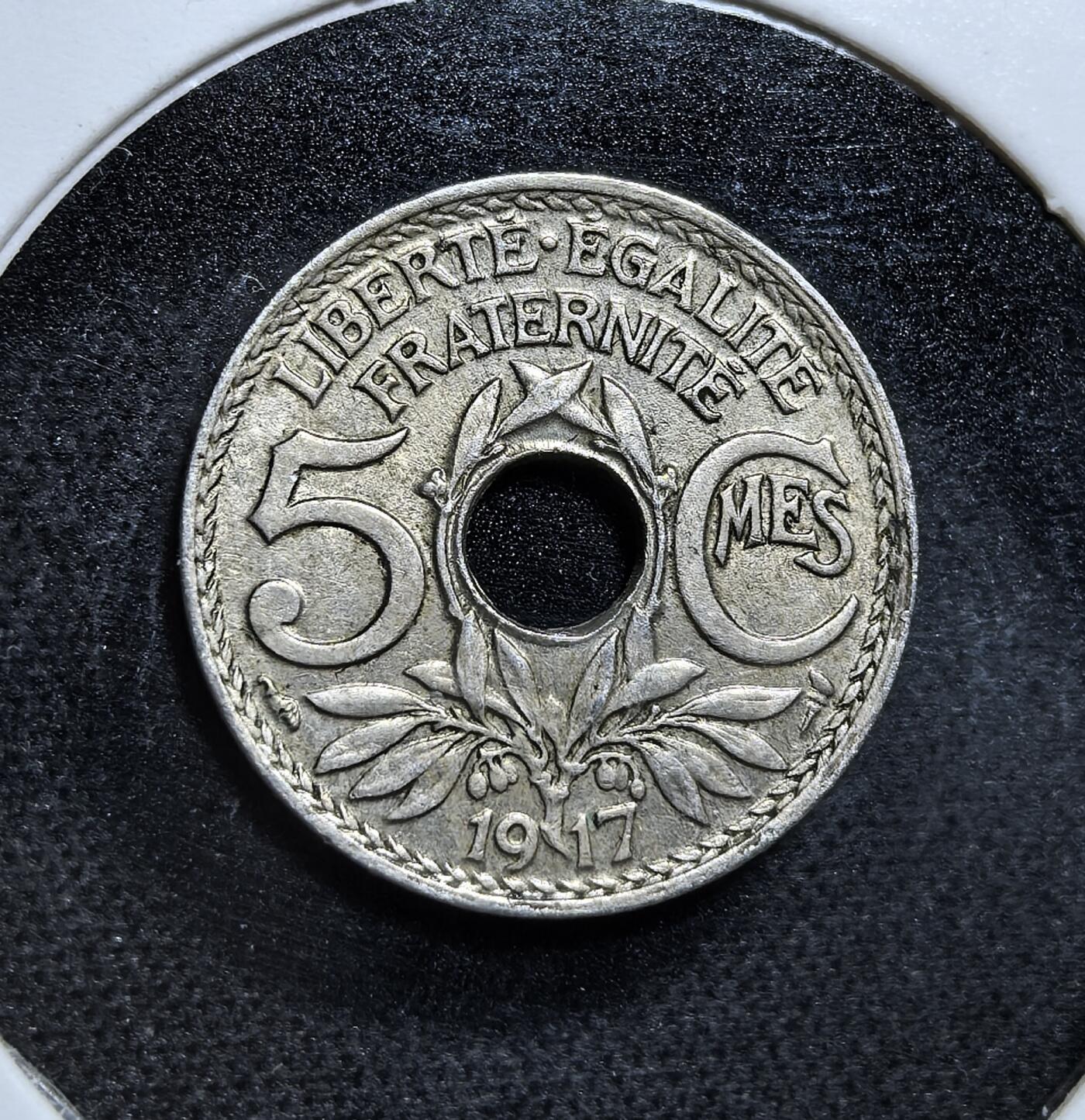 外国优质老铜币纪念币银币专场，周六晚上九点倒数截拍，满百包邮，节前出差在外，5月3日统一发货,可寄存半年，喜欢朋友微信扫描二维码可直接参拍