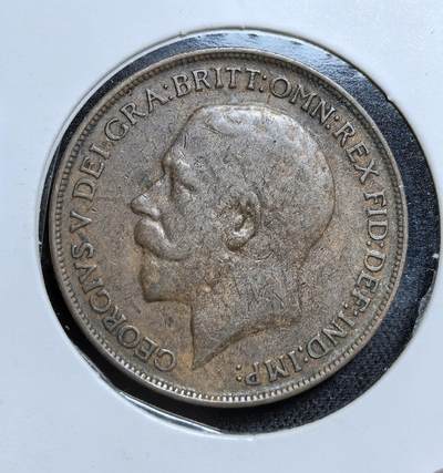 外国优质老铜币纪念币银币专场，周六晚上九点倒数截拍，满百包邮，节前出差在外，5月3日统一发货,可寄存半年，喜欢朋友微信扫描二维码可直接参拍 特年H版英国乔治五世1912 年1便士铜币。正面为国王乔治五世头像，背面是象征不列颠的坐像，发行于一战前夕，是大英帝国鼎盛时期流通的典型辅币。