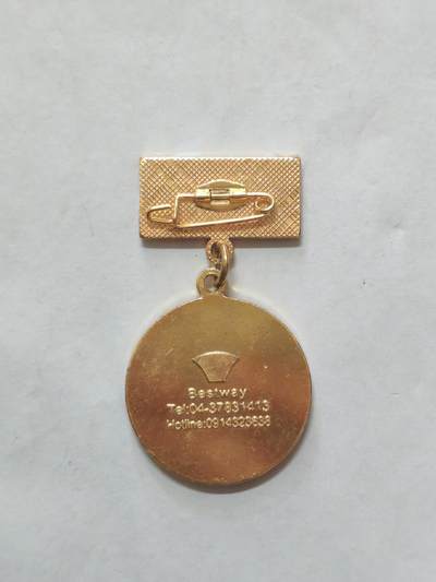 韵星假日军品类拍卖第56期  -- Rimey Holidays Militaria Auction 56 越南社会主义共和国光荣在党四十周年纪念奖章带三十周年上挂