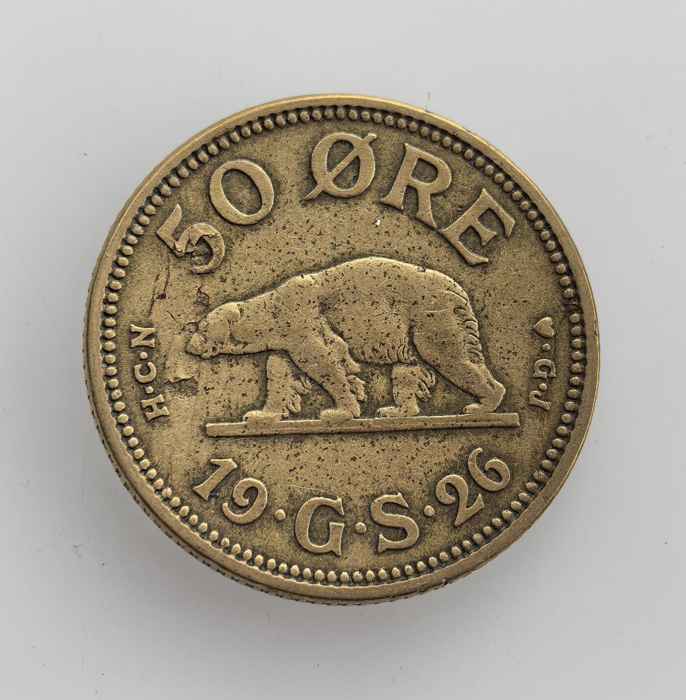 外国优质老铜币纪念币银币专场，周六晚上九点倒数截拍，满百包邮，节前出差在外，5月3日统一发货,可寄存半年，喜欢朋友微信扫描二维码可直接参拍