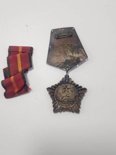 南水社第5次拍卖  越南社会主义共和国三级决胜勋章 t1铜制版 稀少