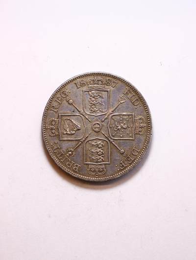 观钱 近现代机制币拍卖No.010（全场顺丰包邮，不区分偏远地区，本场5月5日开始发货）  英国  1887 维多利亚高冠双弗洛林 好品相细节都在可以搏一搏分 头像细节清晰，背面哥特式十字纹章的盾徽、权杖与花纹完整锐利，底板状态良好