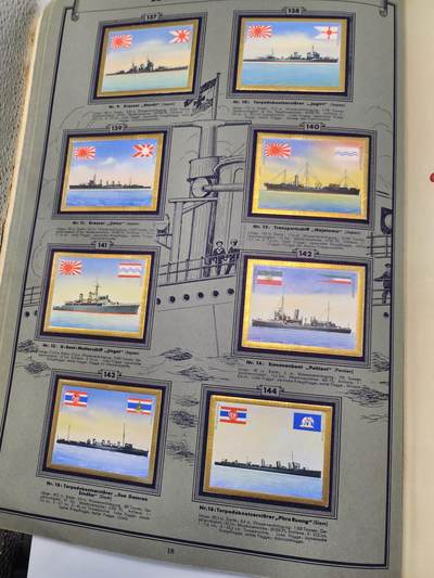 南水社第5次拍卖  魏玛共和国时期 德国Saba烟草出品《Schiffsbilder mit Spezialflaggen》世界各国战舰/商船主题香烟卡收藏册（II.Folge 第二辑） 全套250枚彩色贴画卡完整无缺 含一战德/奥匈/美/英/中/日/法等国海军舰艇及民用船只 附船旗、数据与世界海军地图 20世纪初船舶史