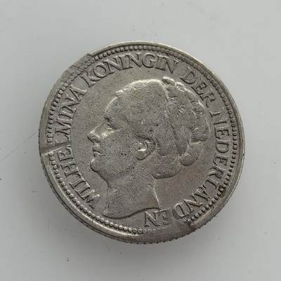 外国优质老铜币纪念币银币专场，周六晚上九点倒数截拍，满百包邮，节前出差在外，5月3日统一发货,可寄存半年，喜欢朋友微信扫描二维码可直接参拍 荷兰威廉明娜女王1928年25分银币，是一战后荷兰经济稳定时期的流通货币，见证了女王在位期间的荷兰历史。