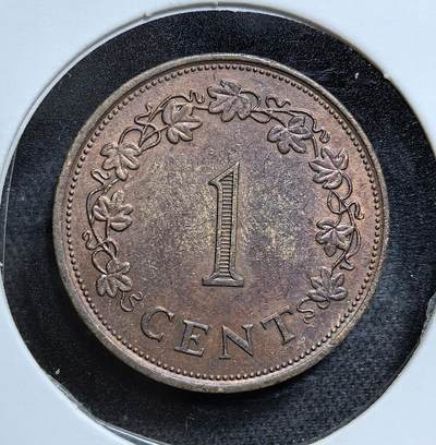 外国优质老铜币纪念币银币专场，周六晚上九点倒数截拍，满百包邮，节前出差在外，5月3日统一发货,可寄存半年，喜欢朋友微信扫描二维码可直接参拍 马耳他1977 年乔治十字乔治十字壹分铜币，正面的乔治十字是英国授予的乔治十字，象征马耳他二战中的英勇，是其独立后仍保留历史印记的早期流通货币。