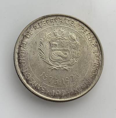 外国优质老铜币纪念币银币专场，周六晚上九点倒数截拍，满百包邮，节前出差在外，5月3日统一发货,可寄存半年，喜欢朋友微信扫描二维码可直接参拍 秘鲁1973年日秘贸易百年100 索尔银币，正面为国徽，背面刻有秘鲁国花坎图塔花，见证了两国的经贸交流历史。