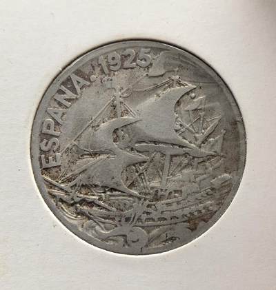 外国优质老铜币纪念币银币专场，周六晚上九点倒数截拍，满百包邮，节前出差在外，5月3日统一发货,可寄存半年，喜欢朋友微信扫描二维码可直接参拍 欧洲老藏家币藏-西班牙阿方索十三世1925年大航海25分，属西班牙币制改革产物，以帆船图案纪念航海史，是当时推行低面值辅币的代表。