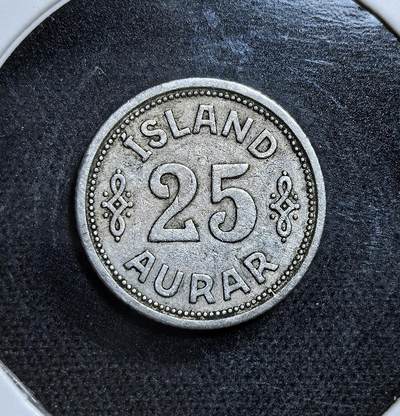 外国优质老铜币纪念币银币专场，周六晚上九点倒数截拍，满百包邮，节前出差在外，5月3日统一发货,可寄存半年，喜欢朋友微信扫描二维码可直接参拍 冰岛1940年25奥拉，属丹麦 - 冰岛联合统治末期。币面纹章与克里斯蒂安十世花押字，见证冰岛在二战德军占领丹麦后，逐步走向独立的历史转折。