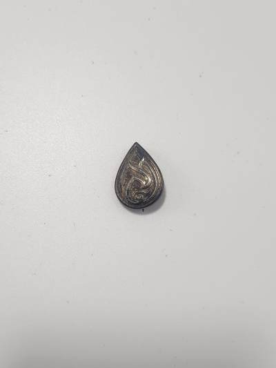 南水社第5次拍卖  泰国小徽章带厂标疑似银制