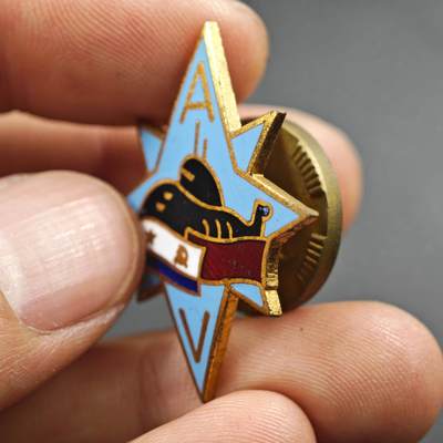 4月26日结束，成斌徽章钱币精品场 苏联海军北极-5潜艇极地航行纪念章