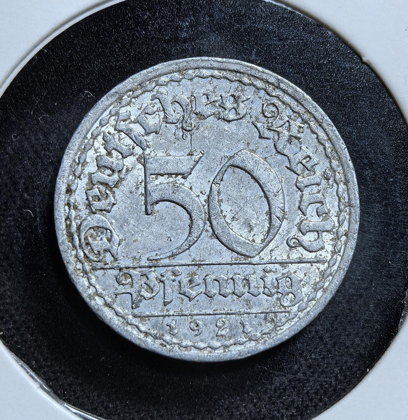 外国优质老铜币纪念币银币专场，周六晚上九点倒数截拍，满百包邮，节前出差在外，5月3日统一发货,可寄存半年，喜欢朋友微信扫描二维码可直接参拍