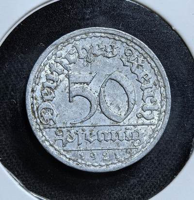 外国优质老铜币纪念币银币专场，周六晚上九点倒数截拍，满百包邮，节前出差在外，5月3日统一发货,可寄存半年，喜欢朋友微信扫描二维码可直接参拍 德国魏玛共和国1921年50芬尼A版，正值恶性通胀初期，背面麦穗与谚语象征农耕传统，是一战后经济崩溃、货币贬值的直接见证。