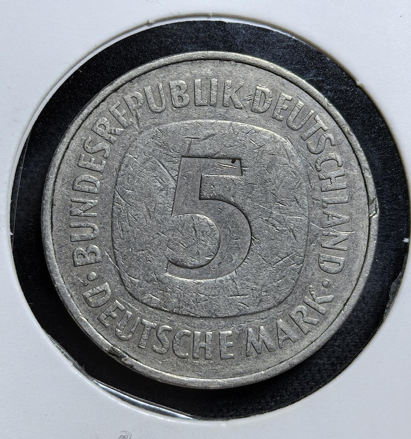 外国优质老铜币纪念币银币专场，周六晚上九点倒数截拍，满百包邮，节前出差在外，5月3日统一发货,可寄存半年，喜欢朋友微信扫描二维码可直接参拍