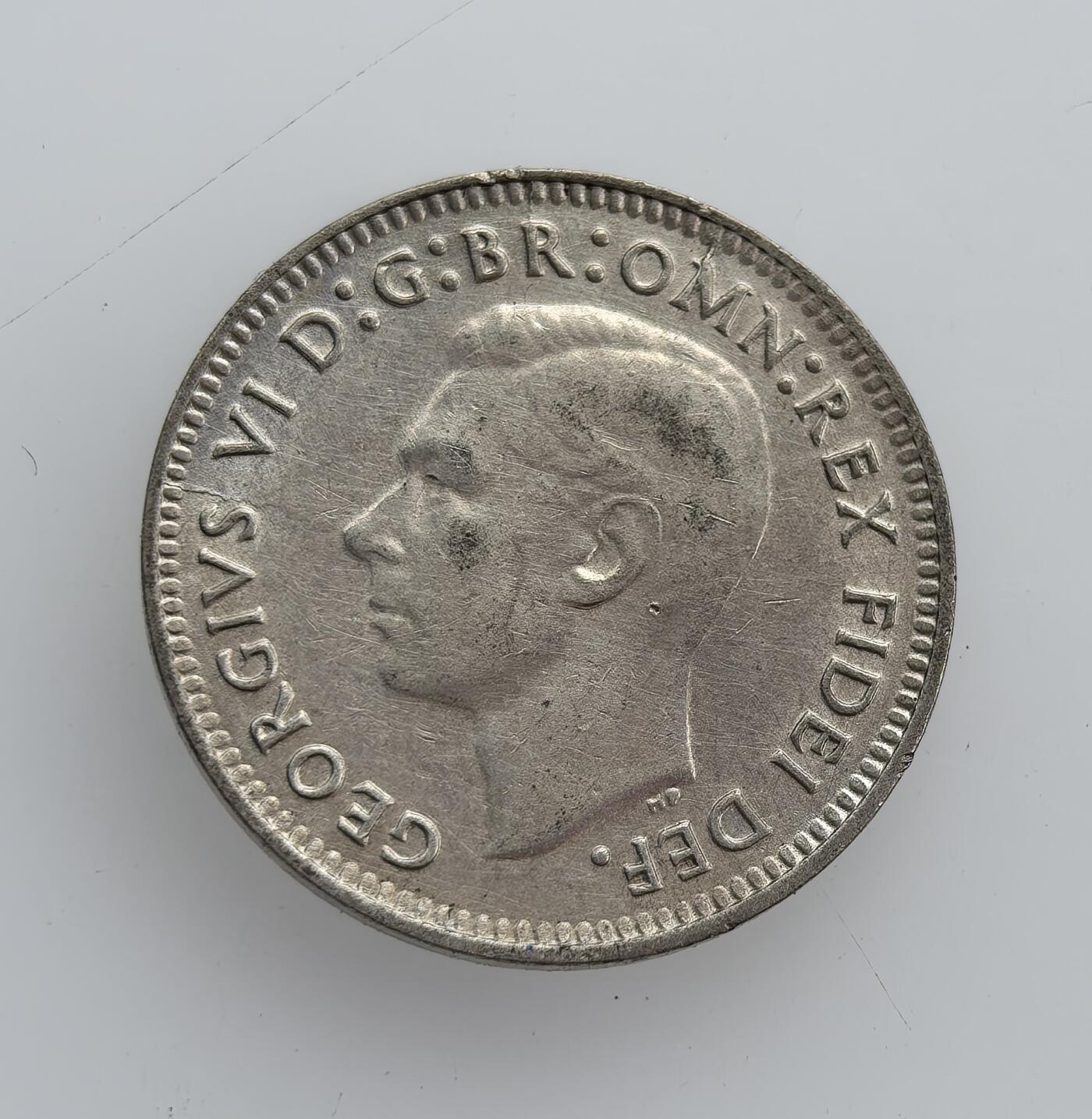 外国优质老铜币纪念币银币专场，周六晚上九点倒数截拍，满百包邮，节前出差在外，5月3日统一发货,可寄存半年，喜欢朋友微信扫描二维码可直接参拍