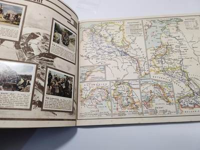 南水社第5次拍卖  魏玛德国时期 稀少第一次世界大战专题香烟卡收藏册《Der Weltkrieg》（《世界大战》） 全册完整无缺保持完好 德累斯顿“Cigaretten-Bilderdienst Dresden”官方发行 全套彩色烟卡 含战场场景、武器装备、各国军队、政治人物及战争地图 附完整文字说明 