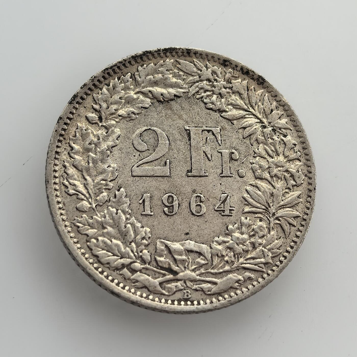 外国优质老铜币纪念币银币专场，周六晚上九点倒数截拍，满百包邮，节前出差在外，5月3日统一发货,可寄存半年，喜欢朋友微信扫描二维码可直接参拍