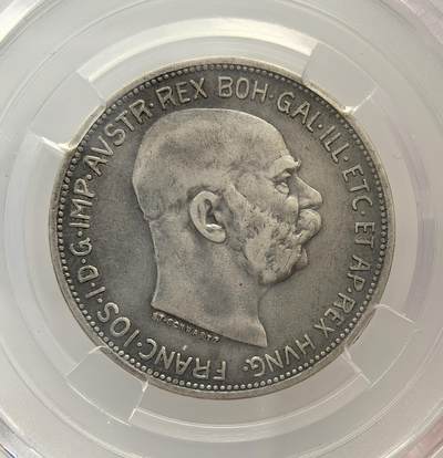 外国优质老铜币纪念币银币专场，周六晚上九点倒数截拍，满百包邮，节前出差在外，5月3日统一发货,可寄存半年，喜欢朋友微信扫描二维码可直接参拍 奥匈帝国1913 年2 克朗银币，正面为弗朗茨・约瑟夫一世头像，背面是双头鹰国徽，属于帝国晚期货币，见证了一战前奥匈帝国的余晖与崩溃前的时代。