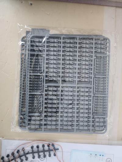 南水社第5次拍卖  Border 1/35 德国豹2A5/A6主战坦克模型（BT-002）已开封板件未组 含说明书、水贴及全金属炮管 默认盒全损