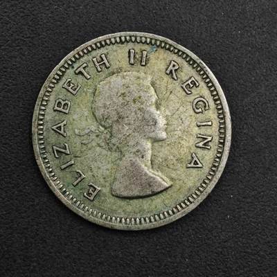 【淘币小摊】实时拍第八百九十八拍   小银币场    每周一统一发货 南非1954年伊丽莎白二世3便士银币