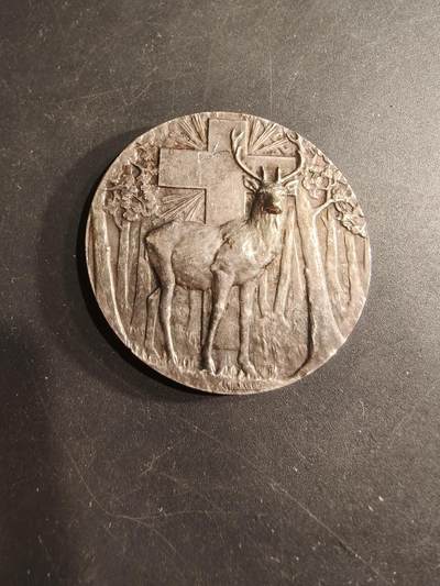 老王徽章第194期 - 法国马恩-安茹-图尔奈猎犬协会镀银大铜章     直径50mm    重量50g