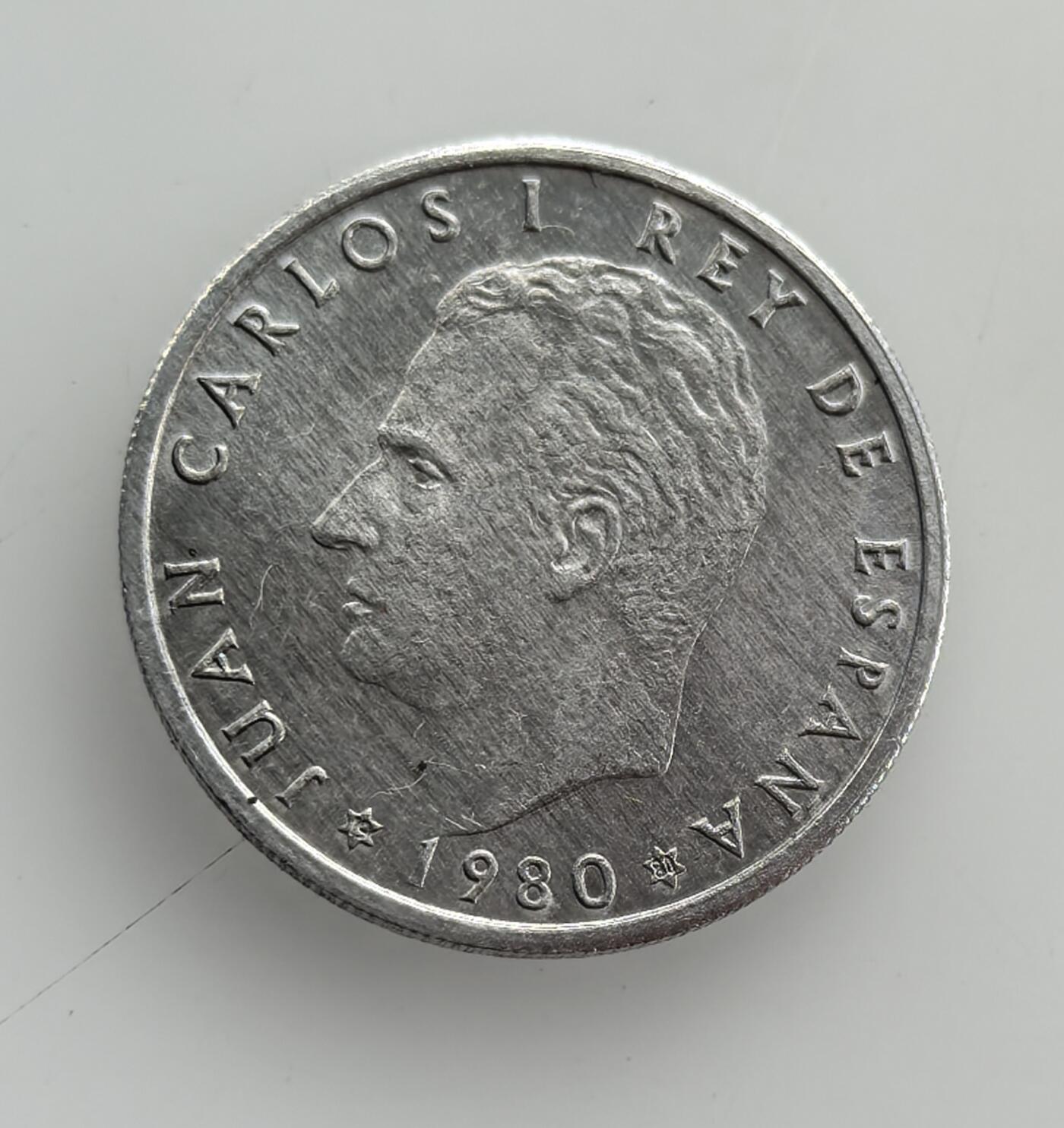 外国优质老铜币纪念币银币专场，周六晚上九点倒数截拍，满百包邮，节前出差在外，5月3日统一发货,可寄存半年，喜欢朋友微信扫描二维码可直接参拍