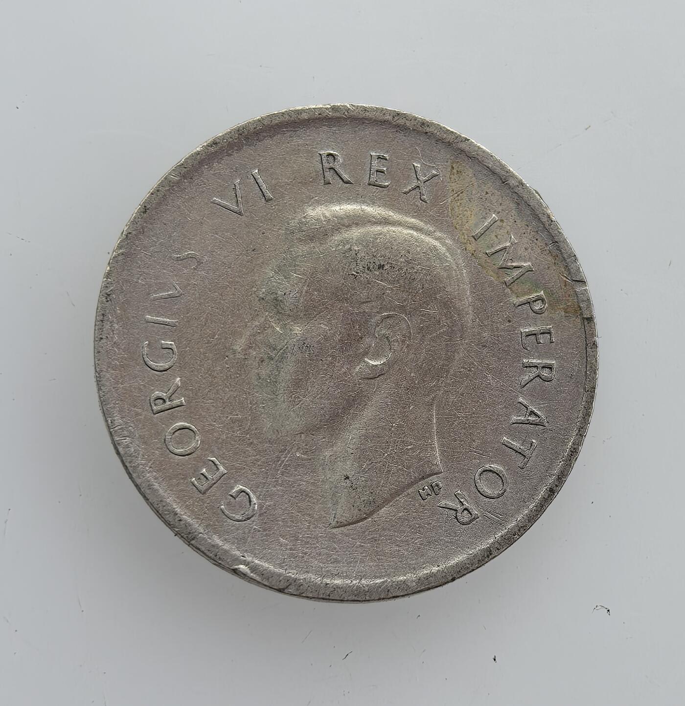 外国优质老铜币纪念币银币专场，周六晚上九点倒数截拍，满百包邮，节前出差在外，5月3日统一发货,可寄存半年，喜欢朋友微信扫描二维码可直接参拍