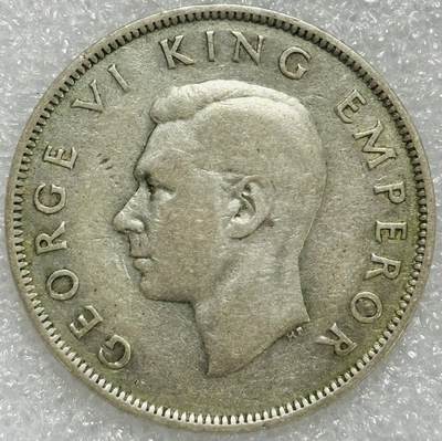 文馨钱币收藏第 302 场，国外回流老铜币，中东阿拉伯地区，拉美等国货币，30 号 1 号二连拍，长期接代拍业务，预计 4 月 4-5 号发货 带光极美品 1941 年英属新西兰乔治六世半克朗大银币 14.1 克 500 银