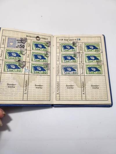 南水社第5次拍卖  东德时期 FDJ（自由德国青年团）女性会员证 带原照、印章及缴费戳记 1958年柏林签发