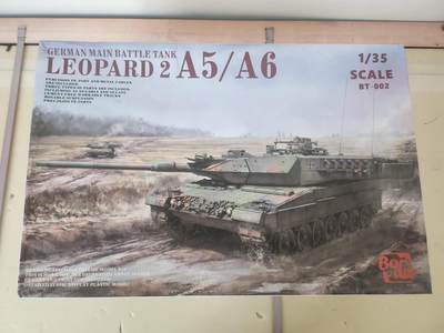 南水社第5次拍卖  Border 1/35 德国豹2A5/A6主战坦克模型（BT-002）已开封板件未组 含说明书、水贴及全金属炮管 默认盒全损