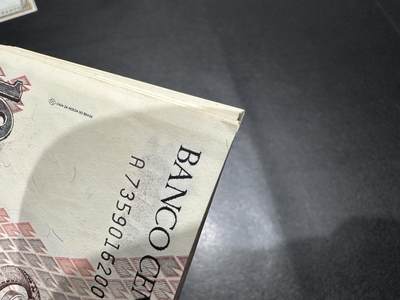 《外钞收藏家》第六百三十一期（五一假期场）（长期征集拍品、欢迎藏友们联系合作） 巴西1万里拉 AA冠 标准100连号 基本全新 部分边角不绝 品相如图