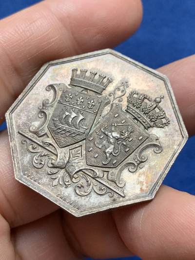 《竞宝斋》第485场 周日，周一，周二 3场连拍 （全场包邮）20级店铺 欢迎送拍 法国八角银章，巴黎-荷兰银行，22.32g，36.1mm，少见高边蜜蜂边铭，犀利