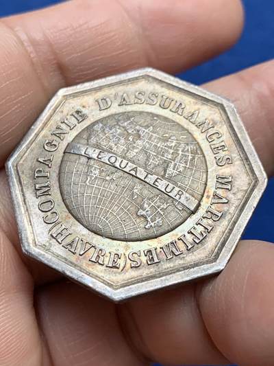 《竞宝斋》第485场 周日，周一，周二 3场连拍 （全场包邮）20级店铺 欢迎送拍 法国JETON银质八角，勒阿弗尔海上保险公司，直径35.2毫米，重18.71克，边铭：手指