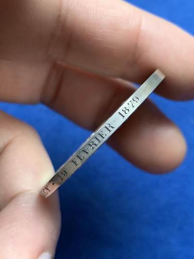 《竞宝斋》第485场 周日，周一，周二 3场连拍 （全场包邮）20级店铺 欢迎送拍 法国婚姻与爱情纪念银章，25.22g，39.1mm，蜜蜂边铭